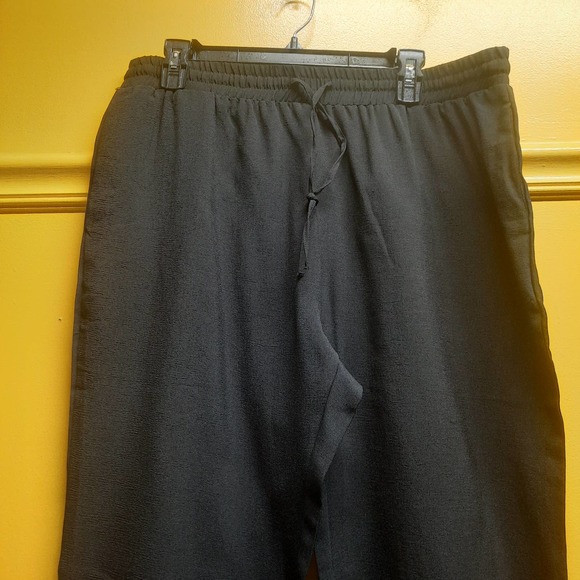 NWOT Black elastic waist pull on cuffed crop linen blend pants with pockets XXL - Picture 3 of 4